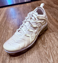 Load image into Gallery viewer, Nike Air VaporMax Plus White Pure Platinum Mens 924453-100 Size  13