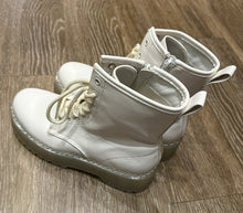 Load image into Gallery viewer, Steve Madden Womens Bettyy White Combat &amp; Lace-up Boots Chunky Platform Sz 10