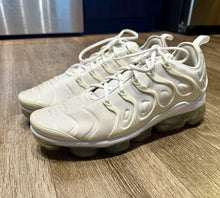 Load image into Gallery viewer, Nike Air VaporMax Plus White Pure Platinum Mens 924453-100 Size  13