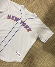Load image into Gallery viewer, Vintage Rey Ordonez #10 New York Mets Majestic Jersey XL