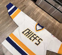 Load image into Gallery viewer, Vintage 90s Athletic Knit Charlestown Chiefs Jeff Hanson Jersey Men's XL
