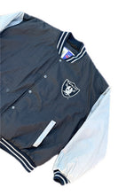 Load image into Gallery viewer, Vintage 90s Los Angeles Oakland Raiders Game Day Windbreaker Jacket Mens Size XL