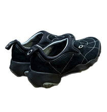 Load image into Gallery viewer, Oakley Bottlecap Flesh Black Slip-on Suede Hiking Walking Shoes Size 9.5 Icon AP