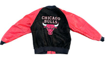 Load image into Gallery viewer, Vintage Pro Player NBA 90’s Chicago Bulls Leather Mens Large L