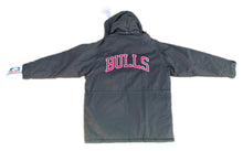 Load image into Gallery viewer, Chicago Bulls Starter VTG 90s Half Zip Hooded Pullover Puffer Jacket Mens L NWT